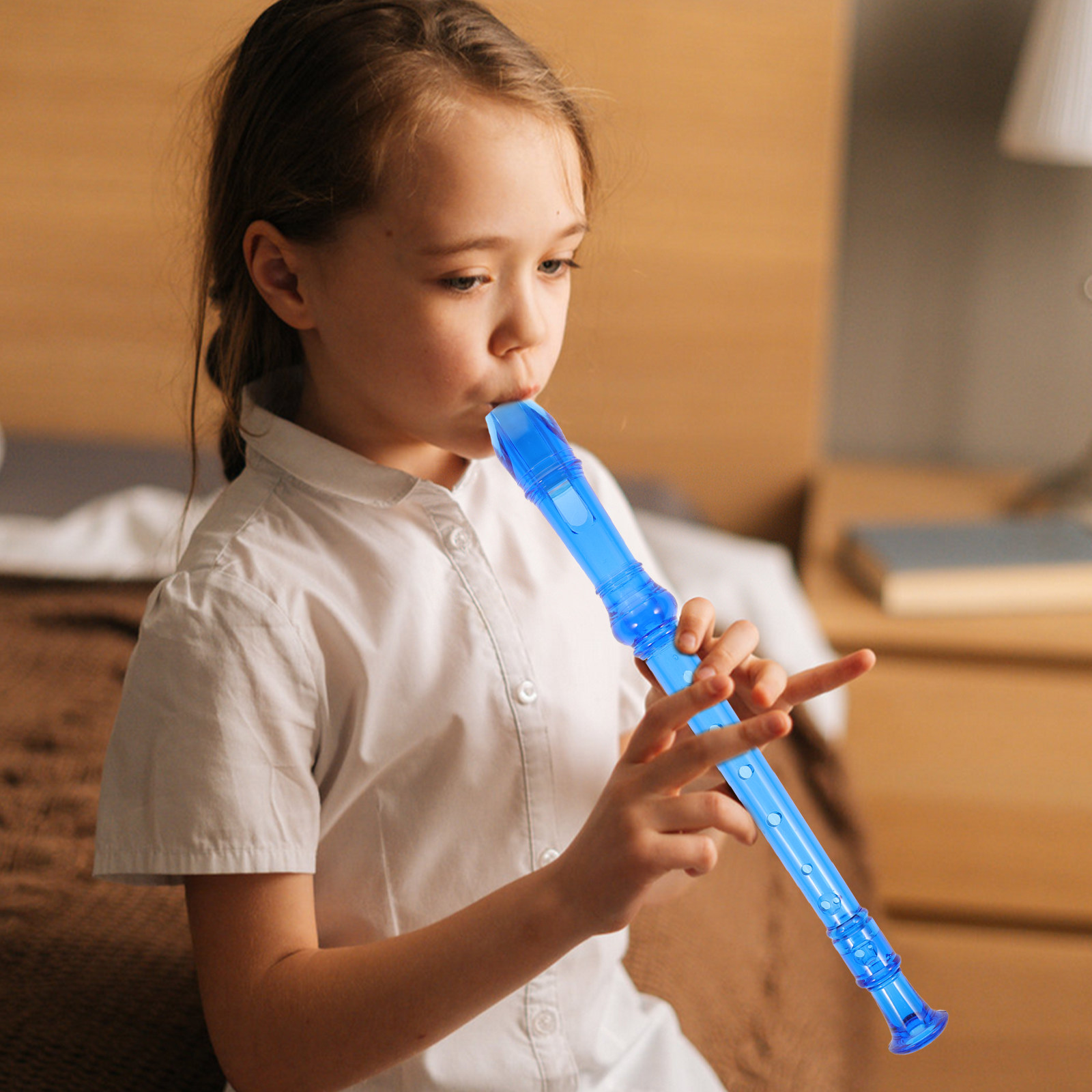 Musical Instrument A Recorder - قطعتان من آلة السوبرانو الموسيقية ذات